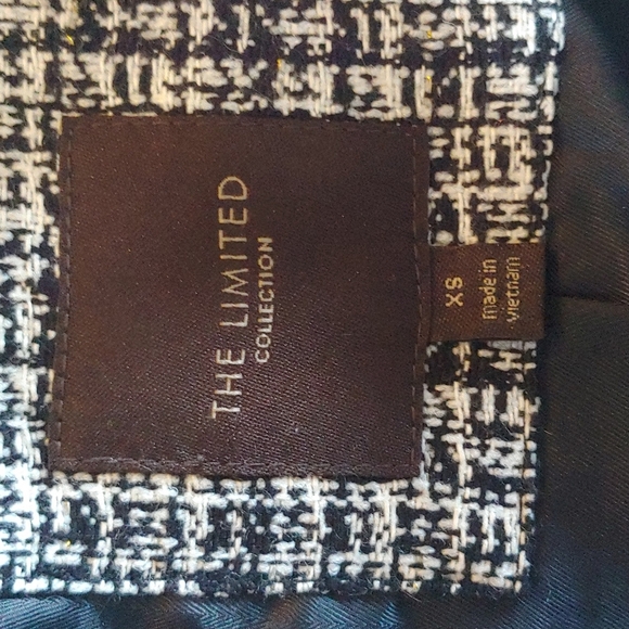 Woven Cropped Sleeve Jacket - Picture 5 of 7